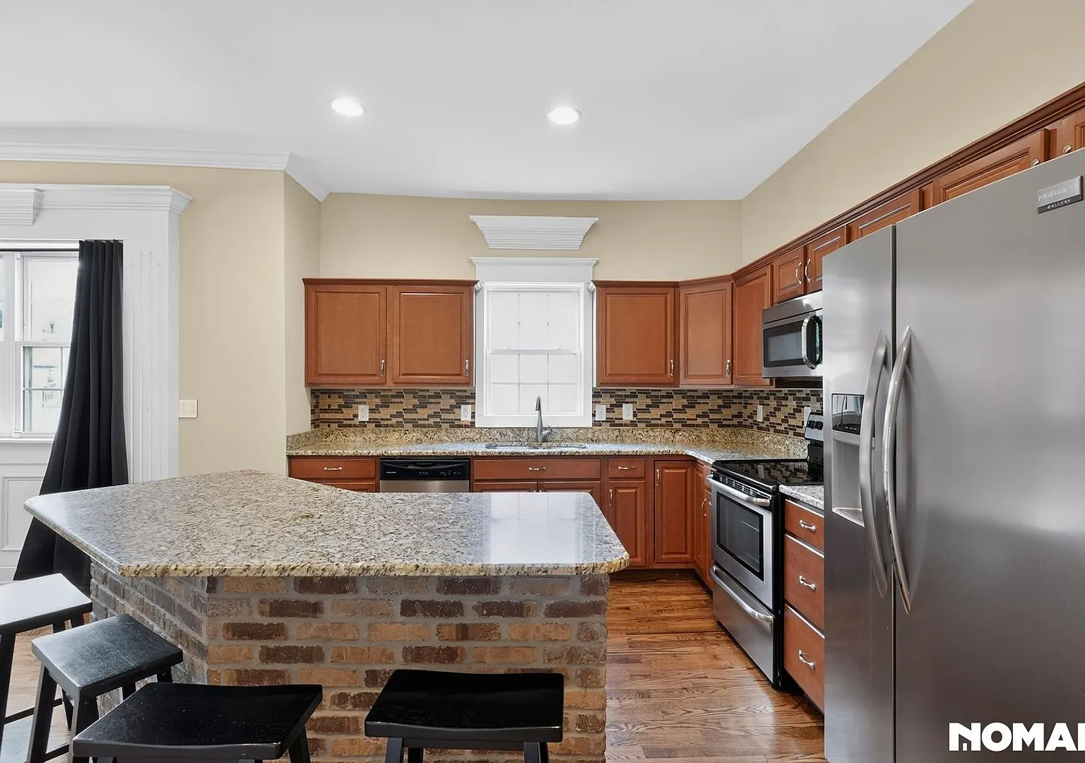 Charming 3BR House in Nashville — Photo 3