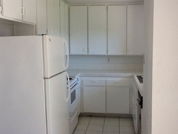 5th image of 7921 Camino Glorita #7921