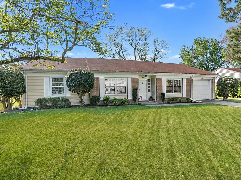 4433 John Jay Ln — Photo 5