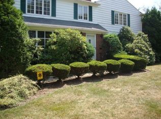 2669 Rochester Rd, Shaker Heights, OH 44122