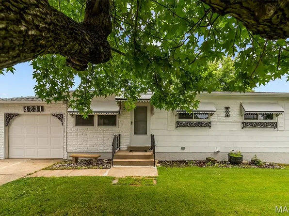 4231 Green Park Rd, Saint Louis, MO 63125