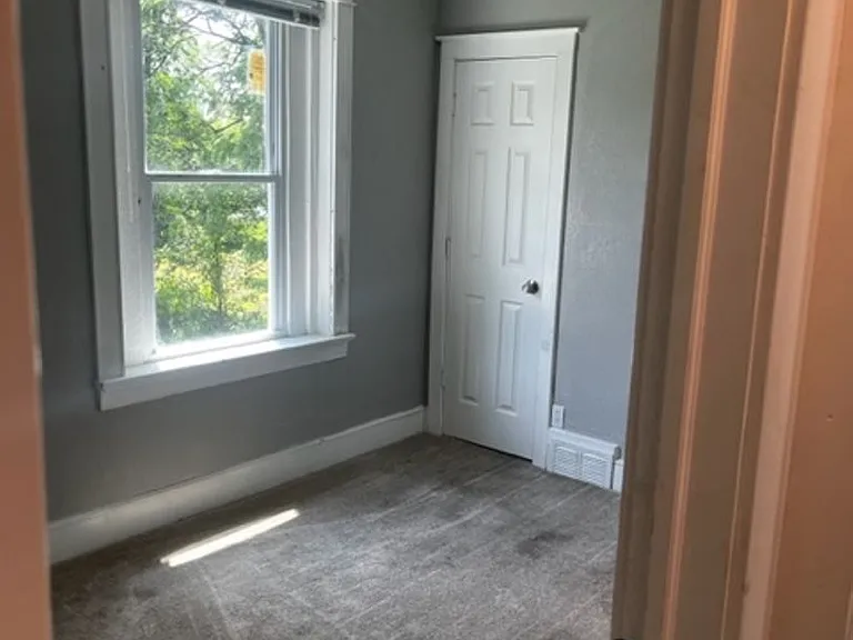 3314 Tracy Ave — Photo 3