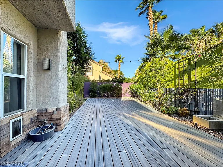 1352 Fox Acres Dr — Photo 27