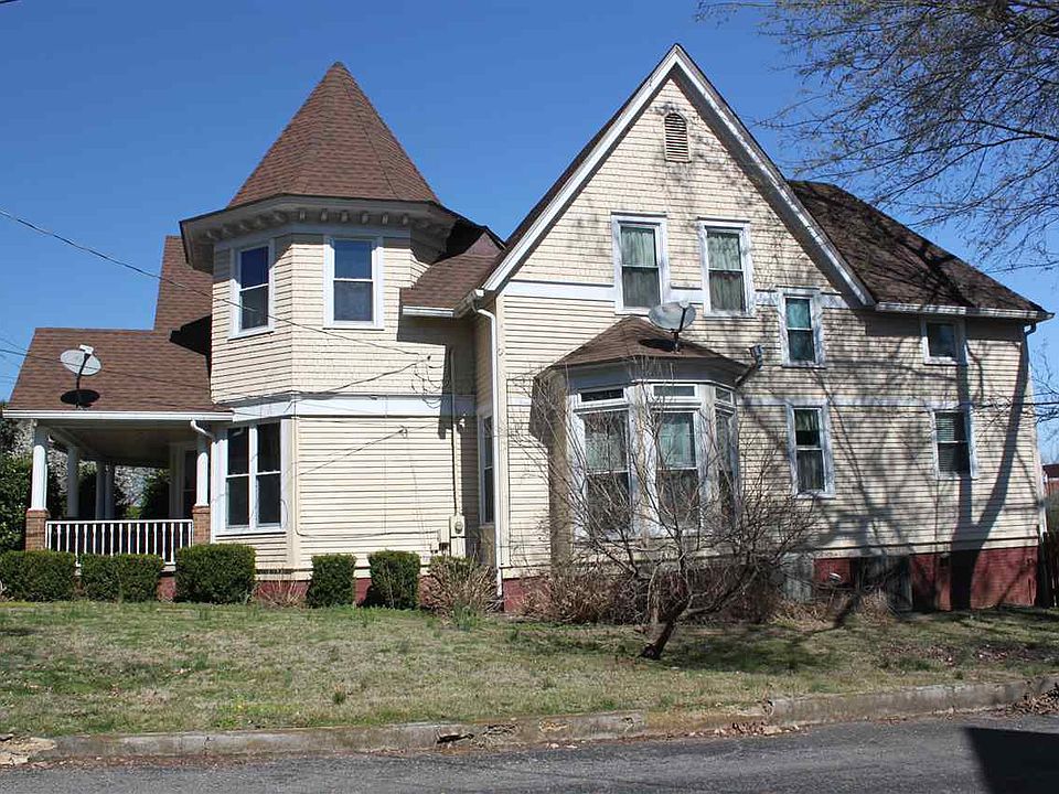 223 S College St, Franklin, KY 42134 Zillow