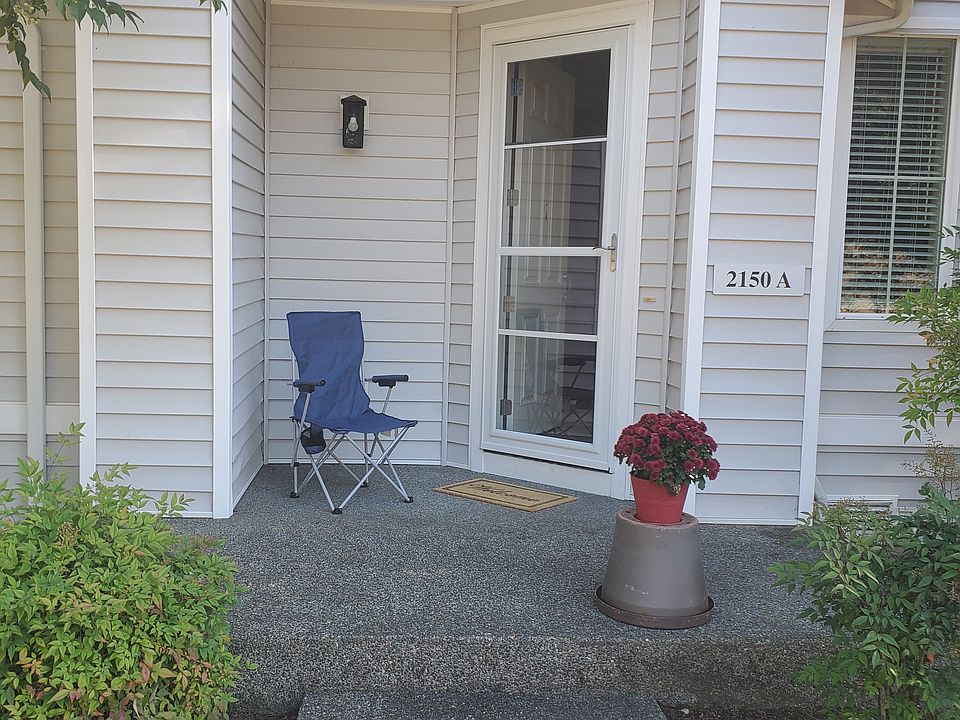 private entry porch