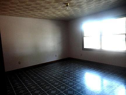 2nd image of 603 Wenzel St