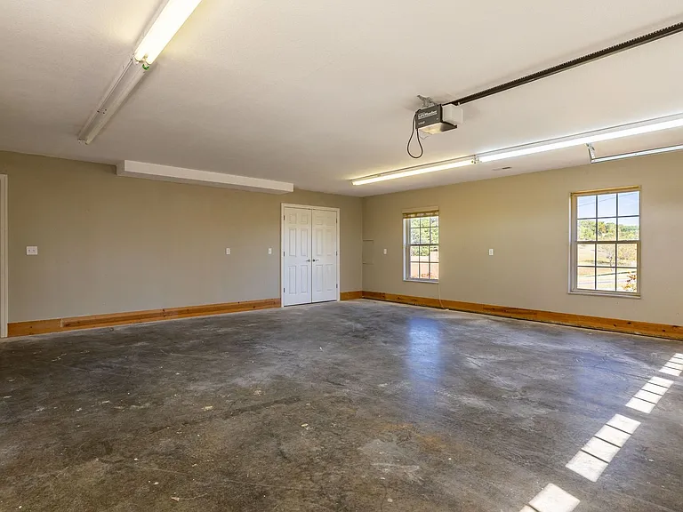 7794 Morganton Rd — Photo 43