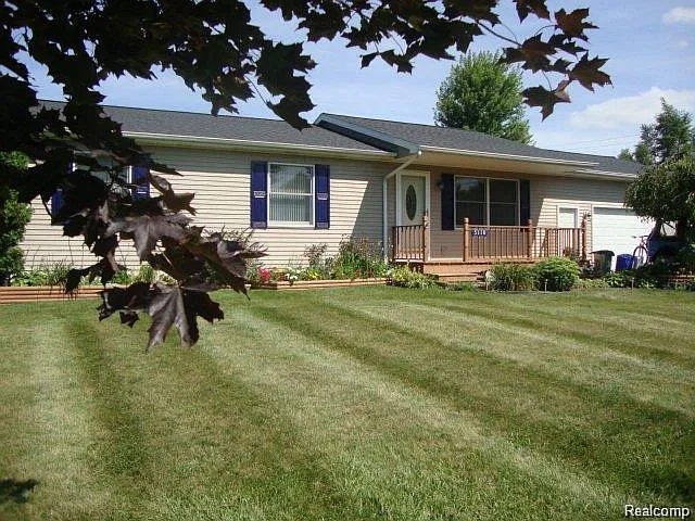 5118 Nicholson Rd photo 1
