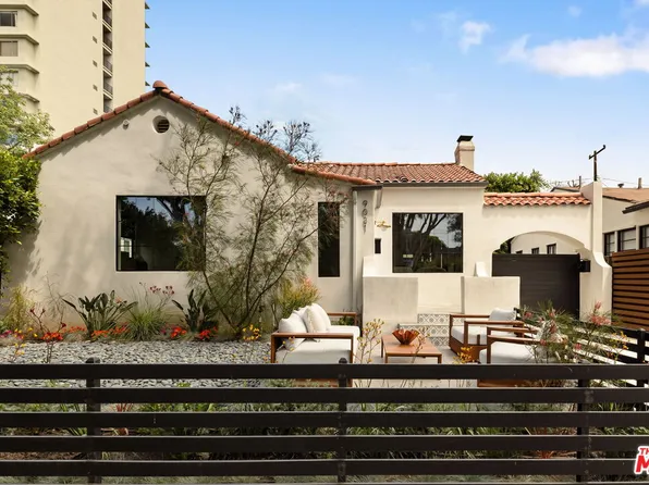 9031 Elevado St, West Hollywood, CA 90069