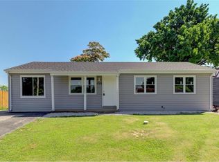 1723 Leaf Crest Dr, Hazelwood, MO 63042
