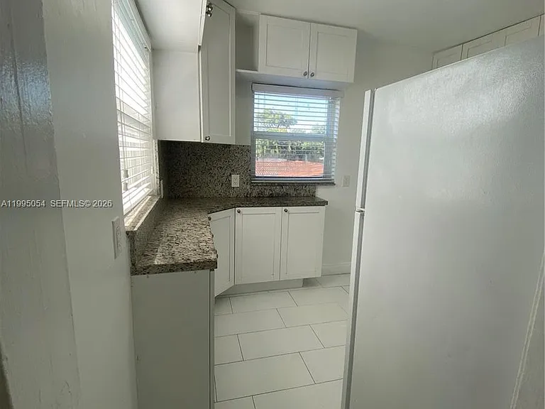 2833 SW 38th Ave #2833 — Photo 10