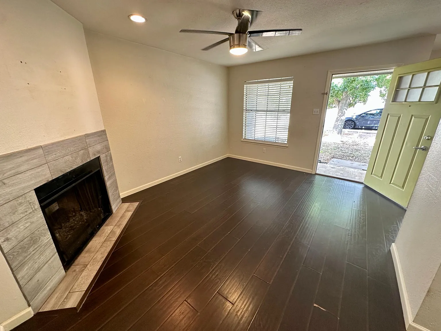 1429 Hyridge Cir — Photo 3