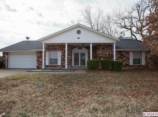 701 W Knollwood St, Broken Arrow, OK 74011