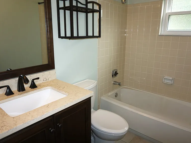 10603 Leafy Way — Photo 13