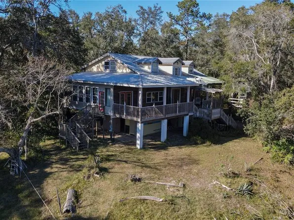 130 SE 226th Ave, Old Town, FL 32680