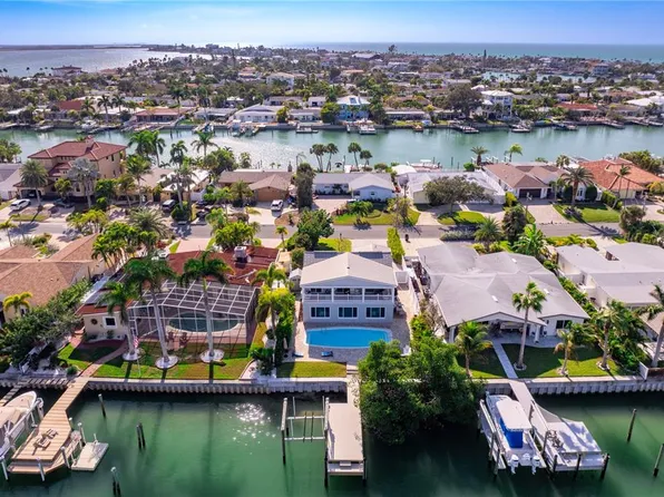 403 Hermosita Dr, Saint Pete Beach, FL 33706