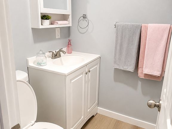 5th image of 1034 Colorado Ave #7