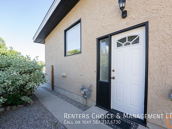 2nd image of 1219A Glacier Dr S