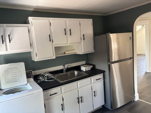 119 N Broadway APT B
