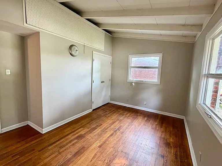225 Londonderry Dr — Photo 14