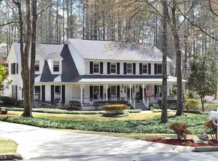180 Red Oak Dr, Fayetteville, GA 30214