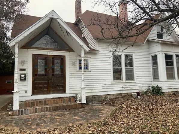 906 Ash St, Burlington, IA 52601