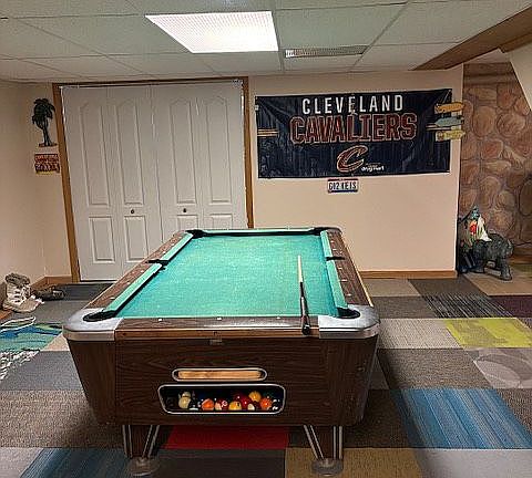 finished basement pool table