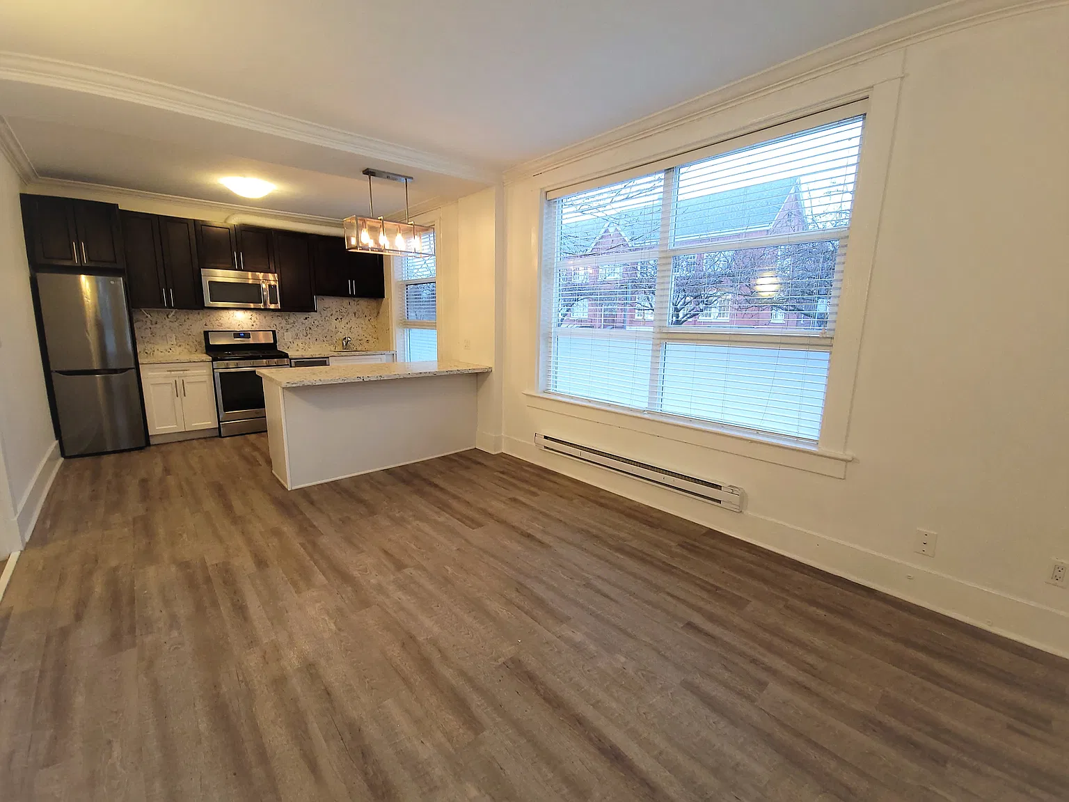1 bed, 600 sqft, $2,300 — Photo 3