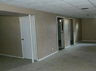 5558 Dogwood St, Jackson, MI 49201