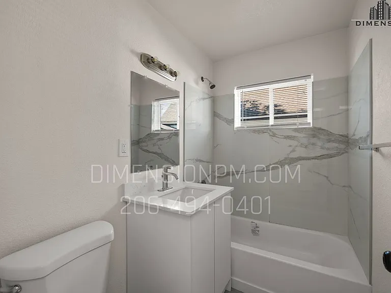 402 W 1st St — Photo 16