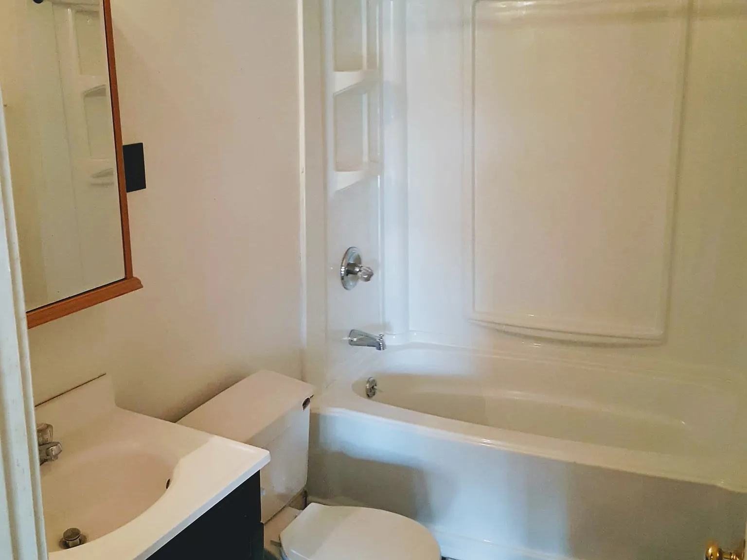 5 bed, 1740 sqft, $3,750 — Photo 4