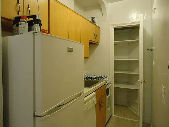 4th image of 110-55 72nd Rd #605