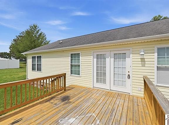 3rd image of 331 Cope Rd