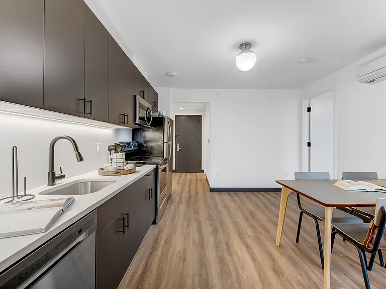 186 N 6th St #207 — Photo 3