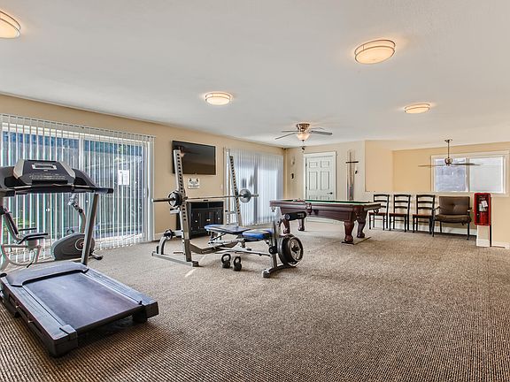 4th image of 3500 SE Oak Grove Blvd #17