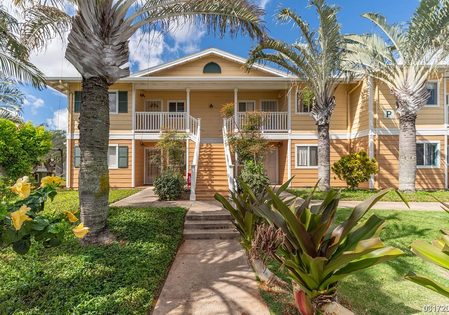 2 Bed 1 Bath at Viewpointe At Waikele — Photo 2