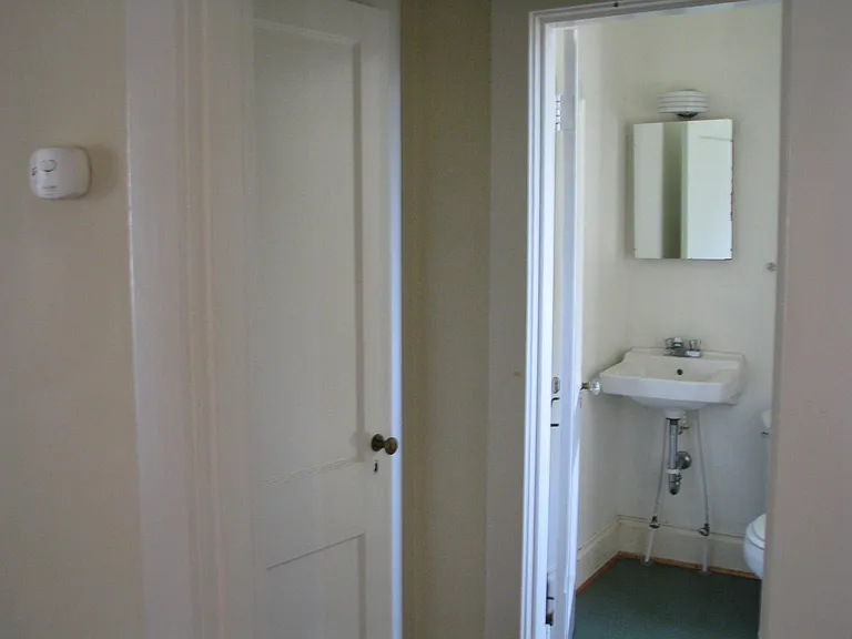 33 University Cir #8 — Photo 8