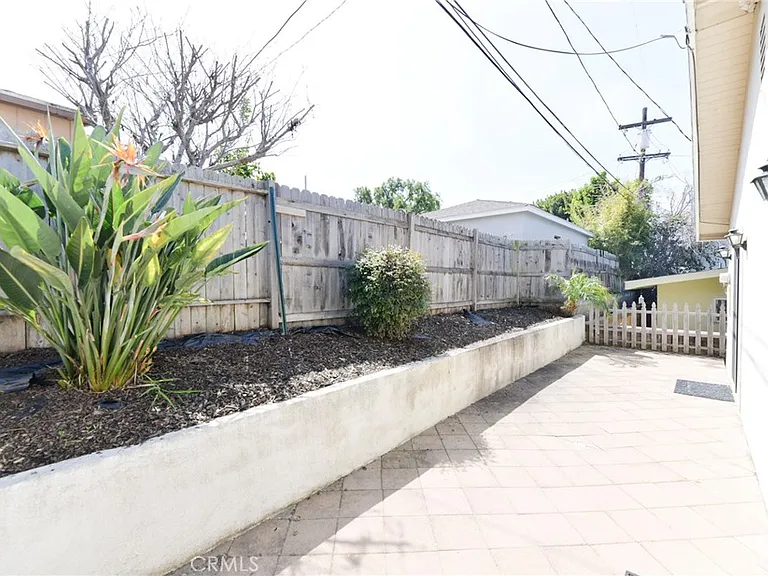 219 W Avenida Palizada #B — Photo 16