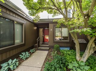 2 Haverhill Ct, Ann Arbor, MI