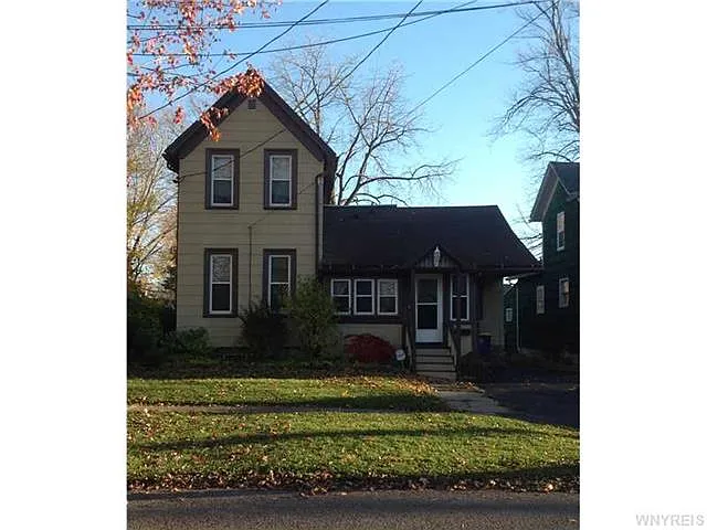 334 E Union St photo 1