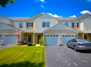 2289 Flagstone Ln, Carpentersville, IL 60110