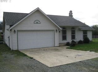 237 Nickel Ct, Riddle, OR 97469