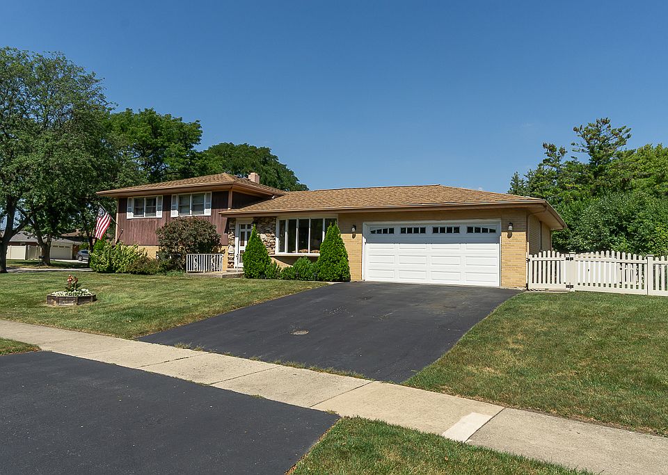 1st image of 1101 N Millns Ln