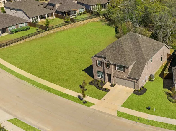 9517 Sunset Ln, Oak Point, TX 75068