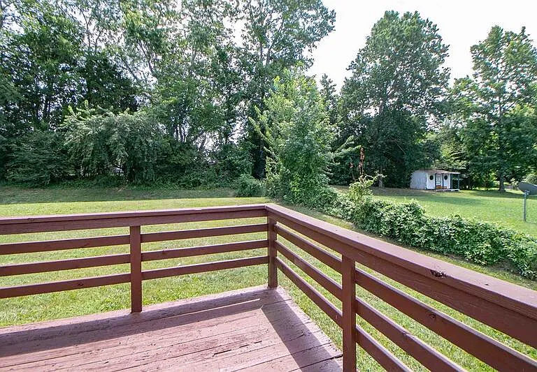 613 Joshua Dr — Photo 29
