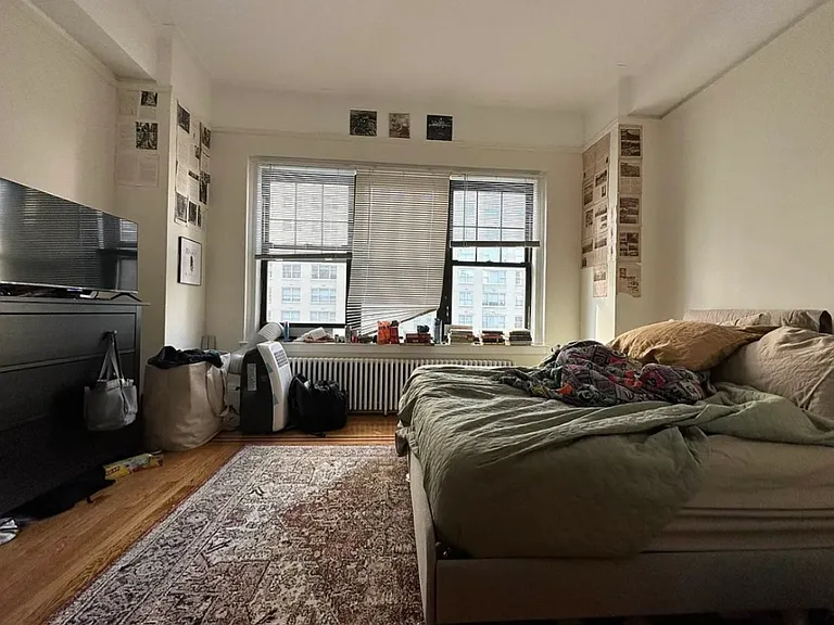 310 E 55th St #10DB — Photo 3