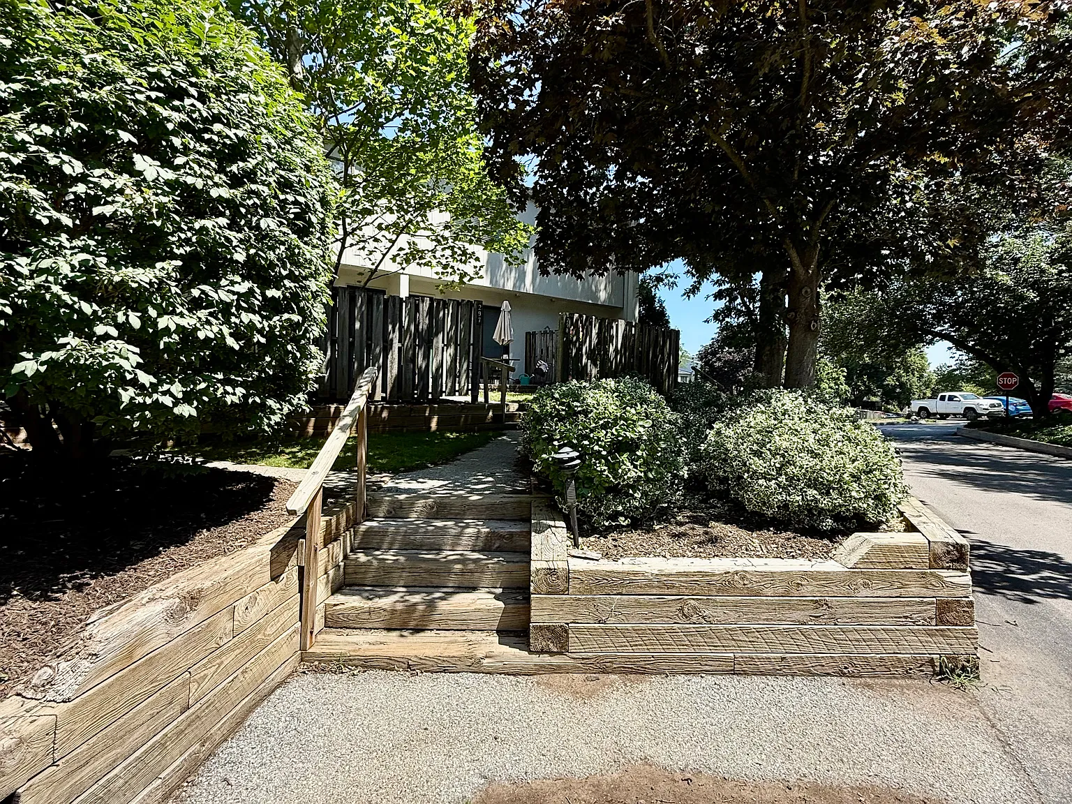297 Summit House — Photo 3