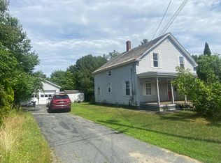 30 Dewey St, Springfield, VT 05156