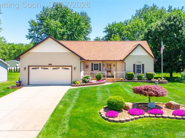7373 Ponderosa Dr, Swartz Creek, MI 48473