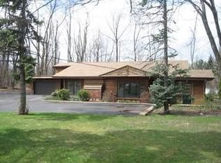 9741 Johnnycake Ridge Rd, Concord Township, OH 44060